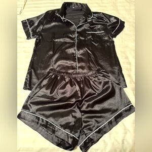 Pajama set for bridesmaids in size Medium